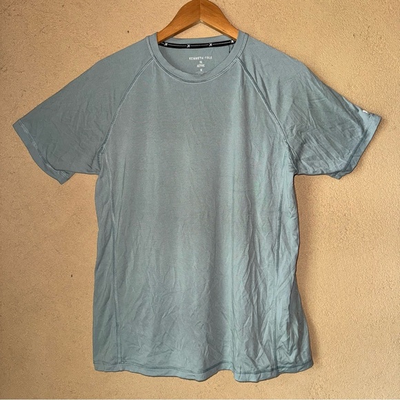 Kenneth Cole active Gray Short Sleeve Tee Relaxed Fit NWOT - Picture 1 of 4